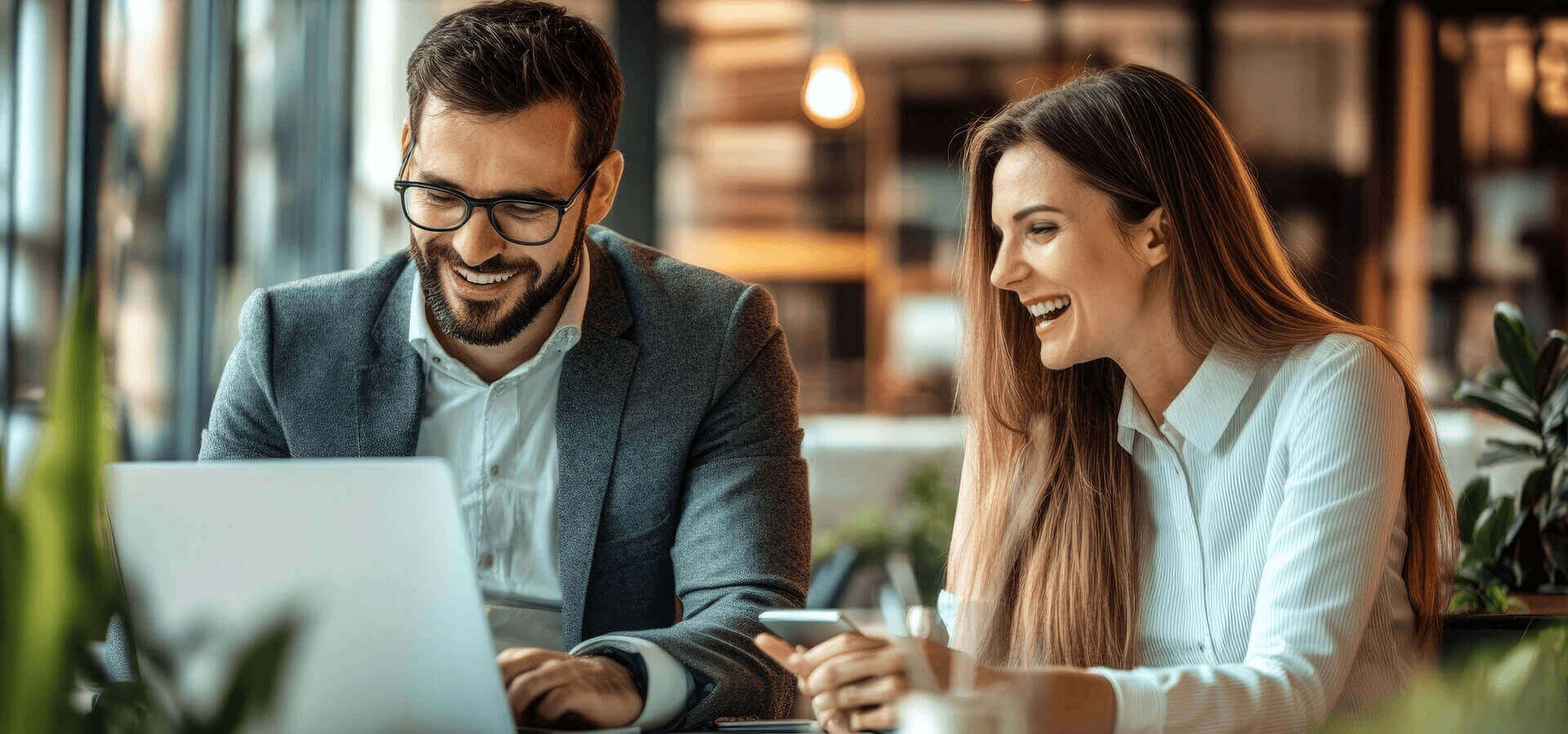 ESTRATEGIA FINANCIERA & HUMANA